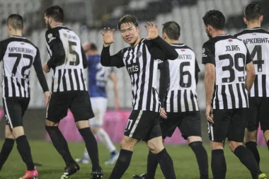 PARTIZAN DEKLASIRAO JOŠ JEDNOG RIVALA: Pukla petarda crno-belih, u Humskoj ne odustaju od titule!