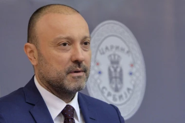 UDAR NA CARINSKU MAFIJU: Miloš Tomić priveden na saslušanje u SBPOK!