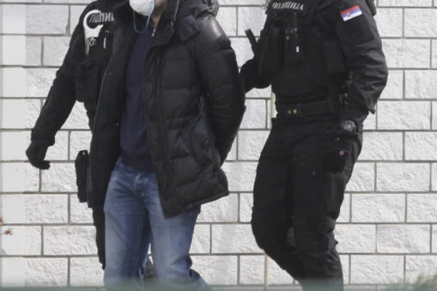 REPUBLIKA EKSKLUZIVNO OTKRIVA ŠTA JE BIVŠI DIREKTOR CARINE TOMIĆ PRIČAO U POLICIJI!