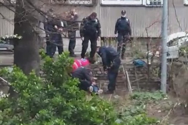 HOROR! Mrtav muškarac pronađen na Zemunskom keju: Najverovatnije skočio sa zgrade