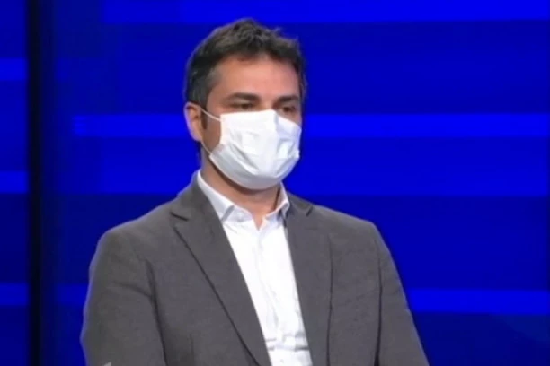 DOKTOR TRKULJA REŠIO SVE NEDOUMICE: Ima li razloga za strah od AstraZeneka vakcine?!