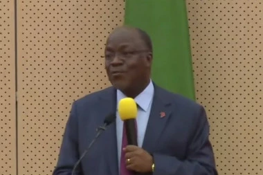 Predsednik Tanzanije negirao koronu, pozivao na LEČENJE MOLITVOM I BILJKAMA, pa umro od opakog virusa!