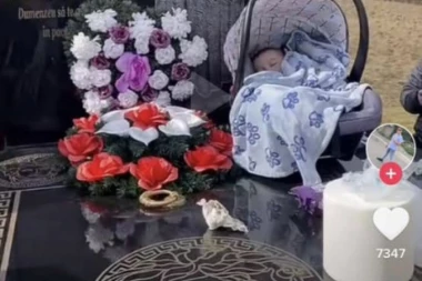 (HIT FOTO) VERSAĆE GROB: "Markirani" spomenik u Srbiji osvanuo na društvenim mrežama