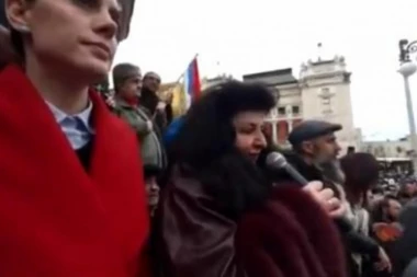 OVO JE UBEDLJIVO NAJBOLESNIJI GOVOR JUČERAŠNJEG KORONA PROTESTA U BEOGRADU: Od ove godine planiraju da uvedu efekte takozvanih "zraka smrti"
