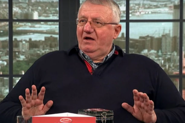 ŠEŠELJ RAZBUCAO ĐILASA: Nikakav političar, ali je velemajstor u potkradanju države! EVO ZAŠTO TREBA DA IDE U ZATVOR