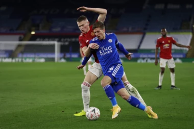 LESTER U POLUFINALU FA KUPA: Katastrofalne greške koštale Junajted, "lisice" udaraju na Sautempton!