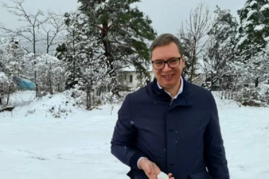 PREDSEDNIK OPČINJEN LEPOTOM NAŠE DRŽAVE! Prisetio se dečačkih dana, pa objavio fotografiju koja je raznežila Srbiju