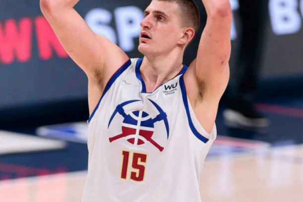 DA LI JE OVO IKO DOŽIVEO? Legenda se ODREKLA PRIZNANJA zbog Jokića, pa poručila - dajte mu odmah MVP TITULU!