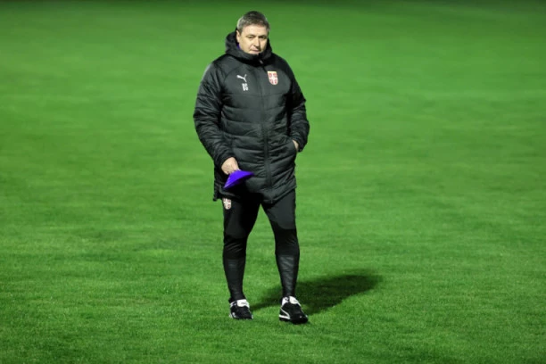 PIKSI TO NIJE ZASLUŽIO: Bivši reprezentativac i ljubimac Delija OPLEO po selektoru i Orlovima!