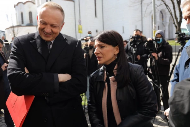 Da li će Marinika, Đilas i Aleksić pokrenuti i pokret  "Češka protiv nasilja''?