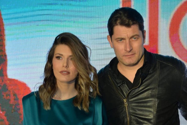 "Nisam htela da budem ŽRTVA, govorili su mi da ga OSTAVIM" Tamara Dragičević nikad iskrenija o RAZVODU od Petra Benčine, evo šta se dešavalo u njihovom BRAKU!