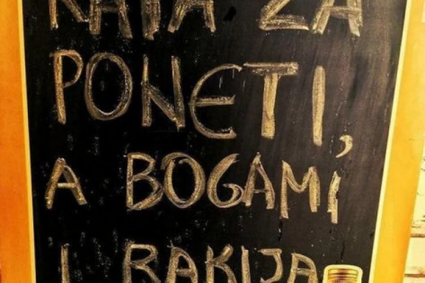 (FOTO) DA LI STE ZA "ŠALTERUŠU"? Osim kafe, novosađani prodaju još jedno PIĆENCE za poneti! HIT PONUDA O KOJOJ SVI PRIČAJU