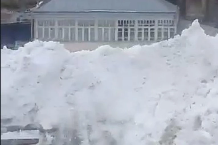 (VIDEO) Lavina se spustila u Dagestan: Brojna naselja blokirana