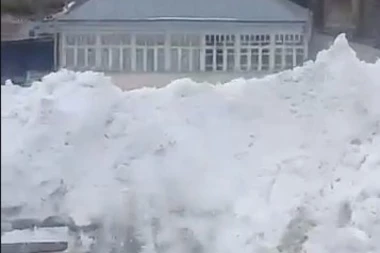 (VIDEO) Lavina se spustila u Dagestan: Brojna naselja blokirana