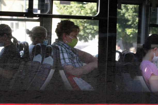 NOVE MERE STUPILE NA SNAGU: Od danas zabranjene proslave Nove godine i svadbe, a od 1. decembra moguće EKSTREMNE restrikcije!