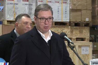 VUČIĆ URUČIO POMOĆ REPUBLICI SRPSKOJ: Moraćemo drastično da ubrazamo vakcinaciju!
