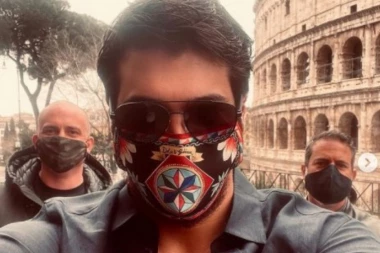 (FOTO) MA KAKAV BALI BEG, STIGAO JE NOVI BAJA IZ TURSKE! Žene širom sveta odlepile na glumca kosovskih korena, upoznajte Cana Jamana