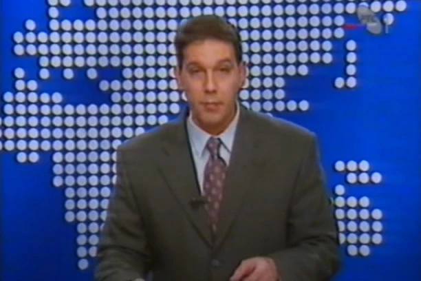 (VIDEO) POŠTOVANI GLEDAOCI, NATO AVIONI SU NAS NAPALI! Ovako smo 24. marta 1999. godine čuli NAJGORE MOGUĆE VESTI!