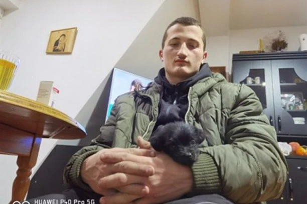 IMAMO NAJHUMANIJE ČITAOCE: Delili ste vest i pronašli Mrvici dom. HVALA! (VIDEO)