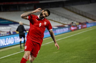 (VIDEO) MITAR IZNENADIO ENGLEZE: Nisam momak koji pokazuje emocije, ali...