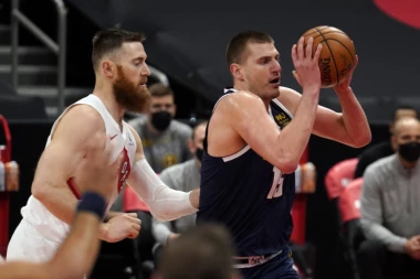 JOKIĆ NE MOŽE SAM: Katastrofa Denvera, Srbin LJUT kao RIS!