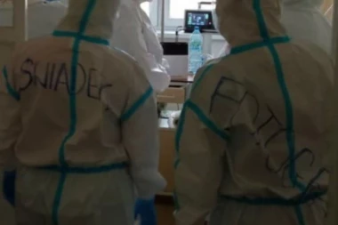 KORONA VENČANJE U BOLNICI! Prizor koji tera suze na oči: TEŠKO OBOLELI MLADOŽENJA OŽENIO SVOJU DEVOJKU DOK SE BORIO ZA DAH!