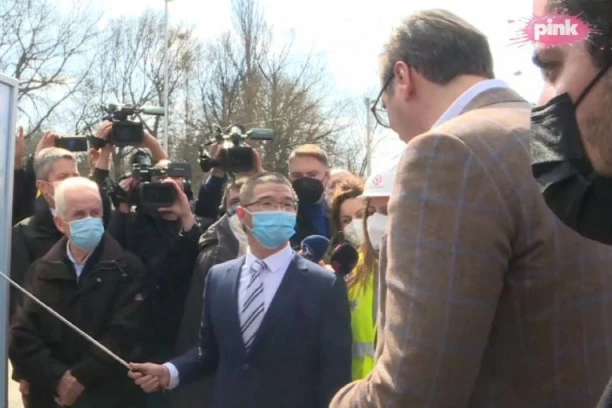 (VIDEO) "Imaćemo prugu najnapredniju u ovom delu Evrope": Predsednik obilazi radove na pruzi BG-ST-NS