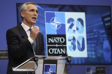 STOLTENBERG PORUČIO ČLANICAMA NATO-A: Nećemo dozvoliti da nas Rusija ucenjuje i UNIŠTI!
