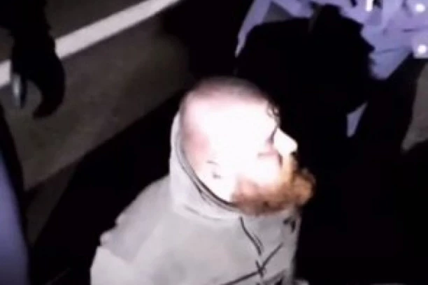 (VIDEO) Teroristički napad u LASTINOM autobusu u NEMAČKOJ: Mudžahedin izbo vozača, putnici ga sprečili u daljem pohodu