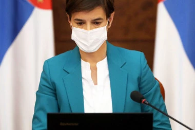 ODLUKA O TREĆOJ DOZI DO 1. AVGUSTA! Brnabić: Krizni štab će dati preporuku