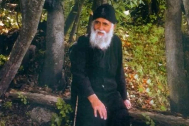 Poslušajte savet Oca Pajsija: Samo ovako ćete prizvati svog Anđela čuvara