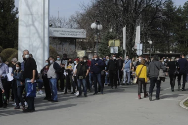 REDOVI ZBOG OMIKRONA - ČITAJTE U SRPSKOM TELEGRAFU!