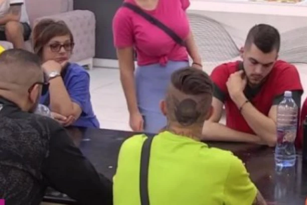 (VIDEO) KAKVO IZNENAĐENJE! Sanja Stanković i OVAJ zadrugar će se BORITI za OPSTANAK u rijalitiju!