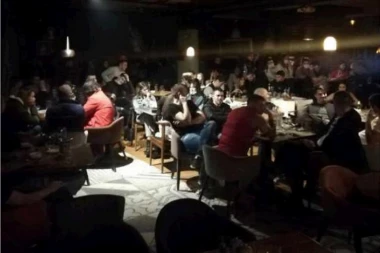 RASTURENO JOŠ JEDNO KORONA OKUPLJANJE: U restoranu "Kenedi" na Vidikovcu zatečeno VIŠE OD 100 ljudi! POLICIJA MORALA DA PROVALJUJE U LOKAL!