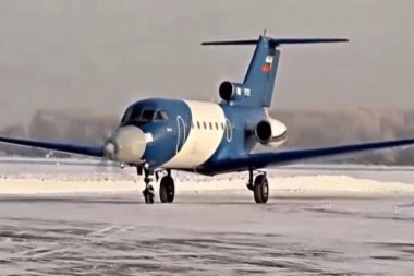 (VIDEO) RUSI PONOVO BRILJIRAJU: Predstavljaju prvi ELEKTRIČNI AVION na svetu!