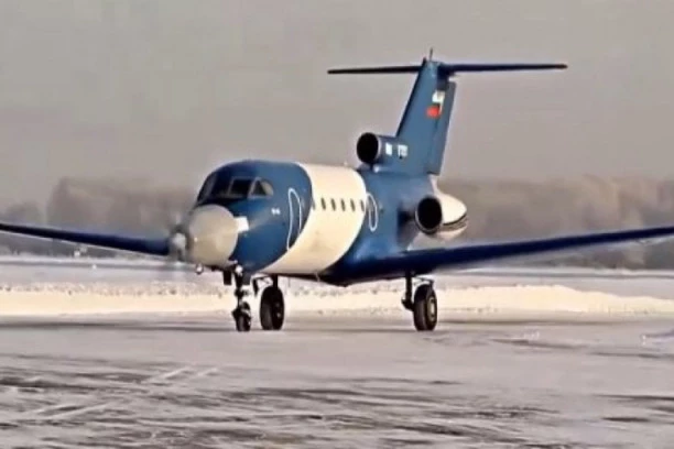 (VIDEO) RUSI PONOVO BRILJIRAJU: Predstavljaju prvi ELEKTRIČNI AVION na svetu!