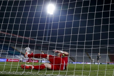 (FOTO) DODATNA ANALIZA RONALDOVOG "GOLA": Procenite i sami, sudija Makeli, ipak, doneo ISPRAVNU odluku?