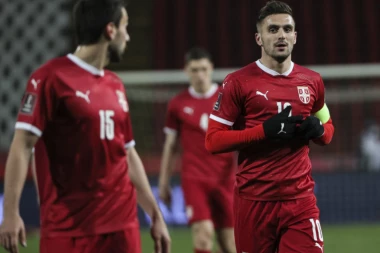 ZVEZDINA ŠKOLA JE NAJBOLJA, SVI BLEFIRAJU I LAŽU! Dušan Tadić govorio o atmosferi u reprezentaciji Srbije!