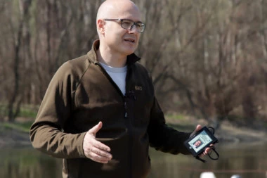 Vučević:Vuletiću, odvratan si! Da li si tako zadrigao i bahat mislio kako su se osećali Goksijevi roditelji dok si jeo te ćevape!