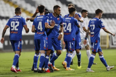 TEŠKA VREMENA ZA ZVEZDINOG BISERA: Bolest ga ODVOJILA OD TERENA, čekaju se dodatne analize!