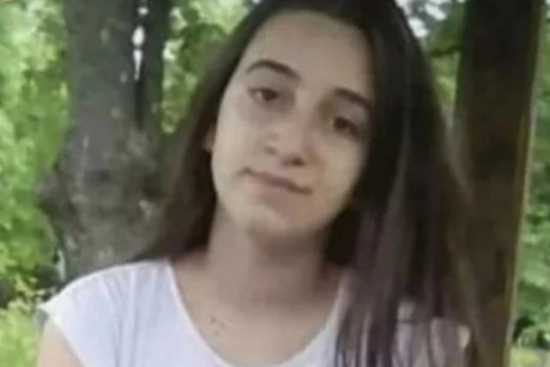 NESTALA DEVOJČICA (13) IZ KRAGUJEVCA! Nema je već 11 dana, javite ako je negde vidite!