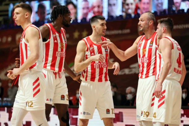 LEGENDARNI KOŠARKAŠ ZVEZDE UDARIO NA RADONJIĆA: Hiljadu puta me je ubedio da u njega ne treba VEROVATI!