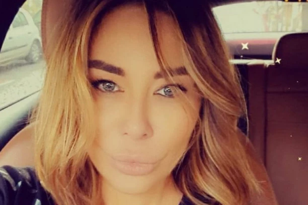 ANA NIKOLIĆ PROŽIVELA DRAMU U TC GALERIJA: Pevačica bežala sa ostalim posetiocima, sa njom bio i poznati modni kreator, pa zajedno poslali poruku svima!