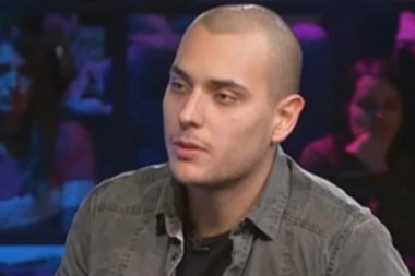 U Zadruzi je pokušavao da smuva Kiju, ali nije uspeo: Povukao se iz medija, a evo kako sada izgleda!