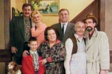 (FOTO) ZVEZDA "SREĆNIH LJUDI"  PROGOVORILA O ŽIVOTU U ALBANIJI: Veličanstveno je!