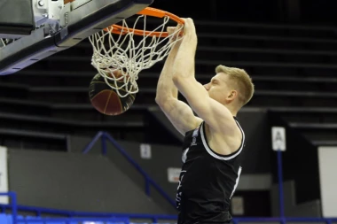 POTPISUJE OGNJEN JARAMAZ: Posle 4 meča napušta Iliriju, ali ostaje u AdmiralBet ABA ligi!