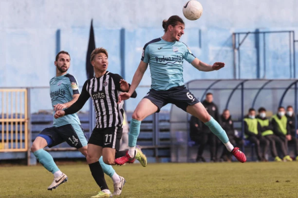 (VIDEO) IMAMO GOL SEZONE U SRPSKOM FUDBALU: Čudesan pogodak sa POLA terena fudbalera Bačke!