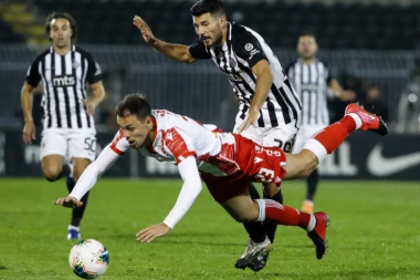 POZNAT SUDIJA 164. VEČITOG DERBIJA: Grobari ČUPAJU kosu sa glave i JADIKUJU - kud baš on?!