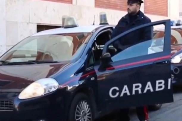 BRUTALNO PREBIJEN GRADONAČELNIK U ITALIJI! Napadač ga sačekao ispred kuće i načisto ga izlomio!