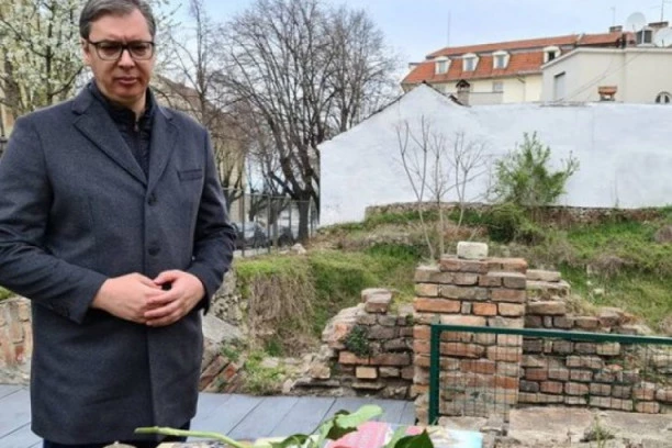 Predsednik Vučić: SRBIJA OSTAJE POSVEĆENA IDEALIMA  ANTIFAŠIZMA I SLOBODA